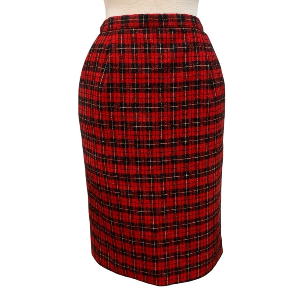 Vntg Pendleton 100% wool red plaid pencil skirt w/kick pleat and pockets size 6